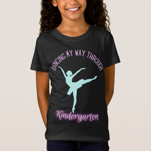 Het dansen van mijn weg door Kindergarten Paars Bl T-shirt (Voorkant)