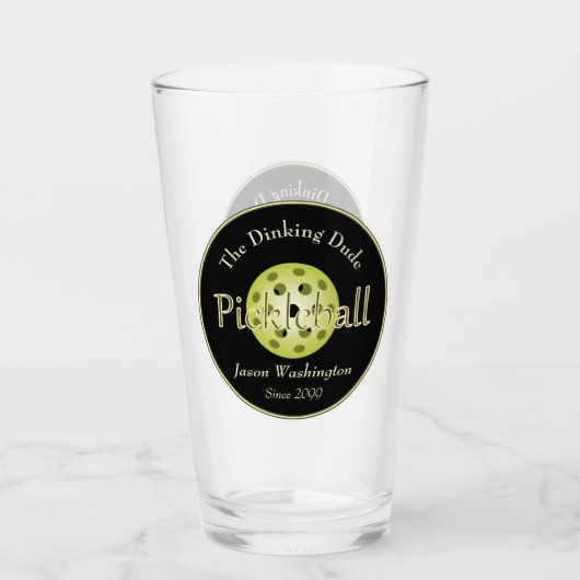 Het Dinking Duo of Dude Pickleball Ball Pint Bier Glas (Voorkant)