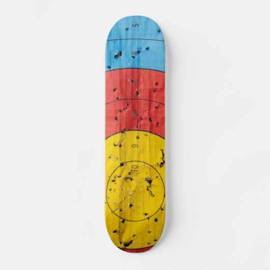 Het doel van de boogschieten dicht met vele pijlga skateboard (Voorkant)