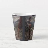 Het donkerste dal latte mok (Voorkant)