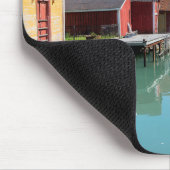 Het dorp Fjærland en fjord, Noorwegen mousepad Muismat (Hoek)