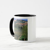 Het dorp San Gimignano ligt in de glooiende Mok (Voorkant links)