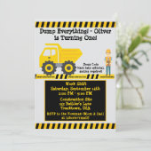 Het draaien van een verjaardag gele vrachtwagen co kaart (Staand voorkant)