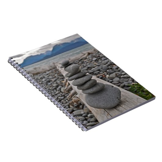 Het draait allemaal om evenwicht.  Homer, Alaska Notitieboek (Rechterzijde)