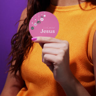 Het draait allemaal om Jezus – Kerststicker (Roze) Ronde Sticker