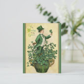  Het dragen van de groene en Shamrocks Briefkaart (Staand voorkant)