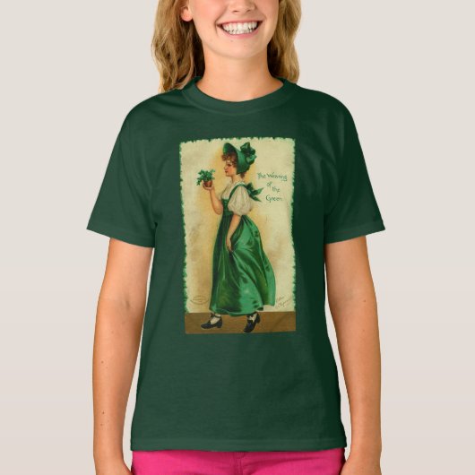 Het dragen van de groene Shamrock Art T-shirt (Voorkant)