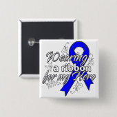 Het dragen van een blauw Bewustmakingslint voor Mi Vierkante Button 5,1 Cm (Voorkant /achterkant)