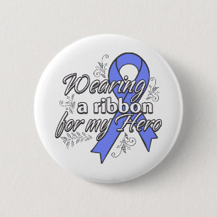 Het dragen van een Periwinkle Ribbon voor Mijn Her Ronde Button 5,7 Cm
