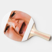 Het drogen van een baby vleermuis. tafeltennisbatje (Zijkant)