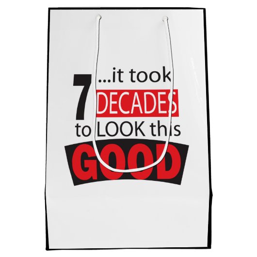 Het duurde 7 decennia om dit GOED te zien Medium Cadeauzakje (Achterkant)