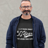 Het duurde slechts 50 jaar om deze grote T-shirt t