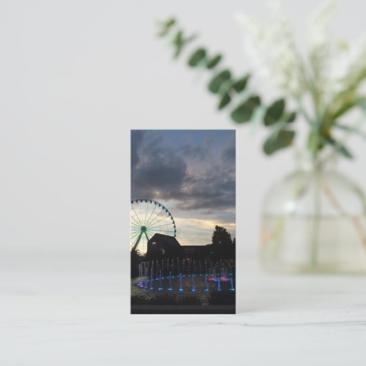 Het eiland Pigeon Forge Visitekaartje (Staand voorkant)