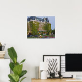 Het Empress Hotel aan de binnenhaven in Poster (Thuiskantoor)