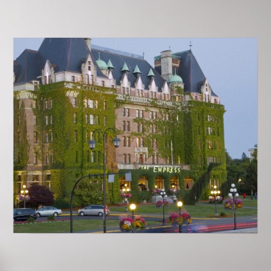 Het Empress Hotel aan de binnenhaven in Poster (Voorkant)