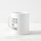 Het enige wat ik nodig heb zijn stranden en zon koffiemok (Voorkant links)