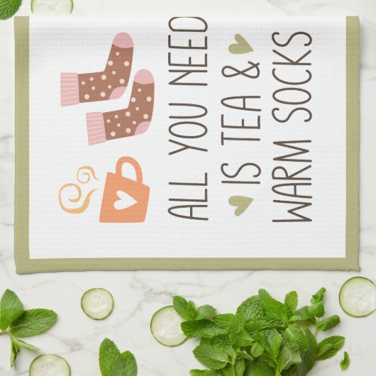 Het enige wat je nodig hebt is thee en warme sokke theedoek (Gevouwen)