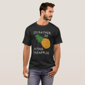 Het eten van ananas Exotische vruchten Zomer T-shirt (Voorkant volledig)