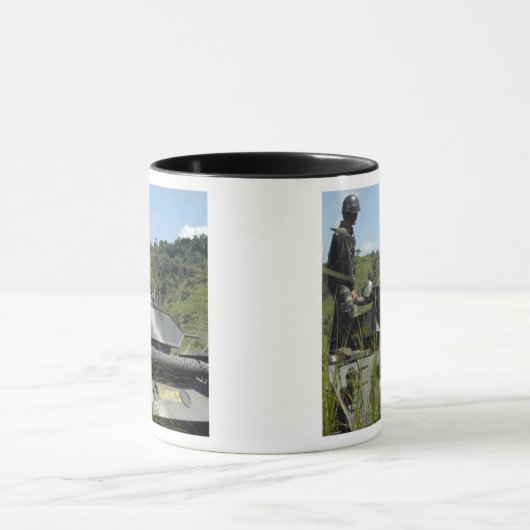 Het Filipijnse marinespect landingsteam Mok (Midden)