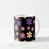 Het fluiten van het Petals Patroon in Zwart Koffiemok (Voorkant rechts)