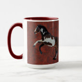 Het fokken van Pinto Paint Stallion Horse Mok (Links)