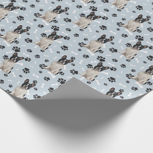 Het Franse Bulldog Paw Print Pattern op Silver Blu Cadeaupapier (Hoek)