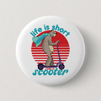Het funny Sloth Riding Scooter Life is kort