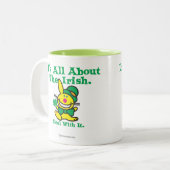 Het gaat allemaal om de Ieren Tweekleurige Koffiemok (Voorkant links)