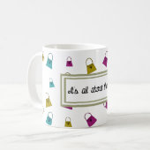 Het gaat allemaal om de Mok van de koffiezak. (Voorkant links)