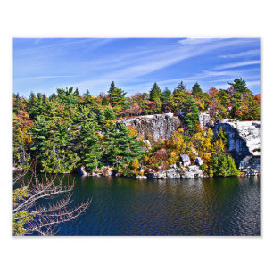 Het Gebladerte van de herfst rond Meer Minnewaska Foto Afdruk