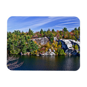 Het Gebladerte van de herfst rond Meer Minnewaska Magneet