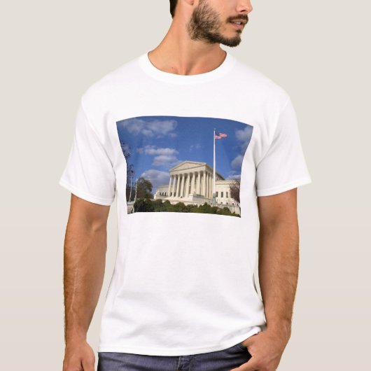 Het gebouw van het Amerikaanse Hooggerechtshof in T-shirt (Voorkant)
