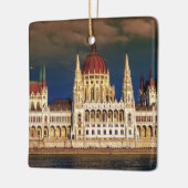 Het gebouw van het Hongaarse parlement in Boedapes Keramisch Ornament (Links)