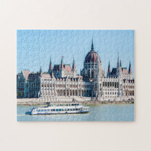 Het gebouw van het Hongaarse parlement in de stad  Legpuzzel