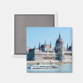 Het gebouw van het Hongaarse parlement in de stad Magneet (Voorkant / Achterkant)