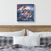Het gefluister van de Snowy Peaks Canvas Afdruk (Insitu (Slaapkamer))