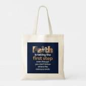 "Het geloof neemt de eerste stap..." Grafisch (1.W Tote Bag (Achterkant)