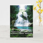 Het geluk is… de Foto van de Waterval met Citaat Kaart (Gele Bloem)