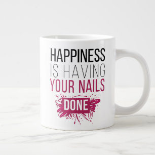 Het geluk van de klap laat je nagels doen. grote koffiekop