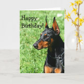 Het gelukkige wenskaart van Doberman Pinscher van Kaart (Gele Bloem)