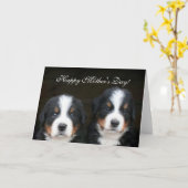 Het gelukkige wenskaart van het "puppy" van kaart (Gele Bloem)