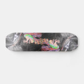 Het getatoeëerde meisje skateboard (Horizontaal)