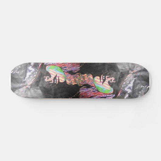 Het getatoeëerde meisje skateboard (Horizontaal)