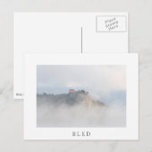 Het gevlekte kasteel omringd door wolken briefkaart (Voorkant / Achterkant)