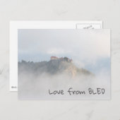 Het gevlekte kasteel omringd door wolken briefkaart (Voorkant / Achterkant)