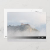 Het gevlekte kasteel omringd door wolken briefkaart (Voorkant / Achterkant)