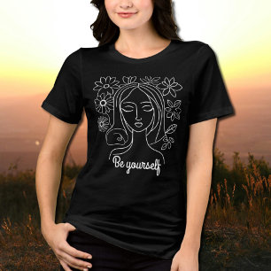 Het gezicht van een vrouw met bloemen - Wees jezel Tri-Blend Shirt