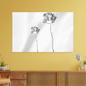 Het glanzende Roos Canvas Afdruk (Insitu (Woonkamer))