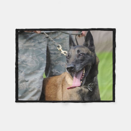 Het glimlachen van de Belgische Malinois Dog Fleece Deken (Voorkant (Horizontaal))