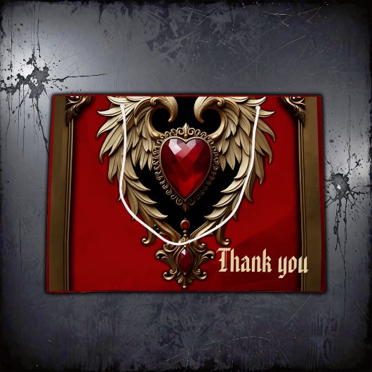 Het gotische hart van vuur en goud. groot cadeauzakje